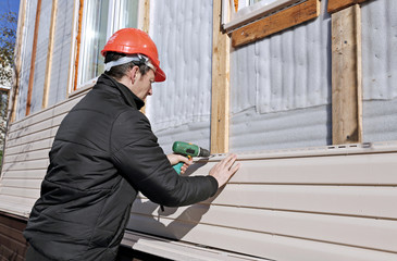 How to Get the Best Siding Repair Service for Your Home